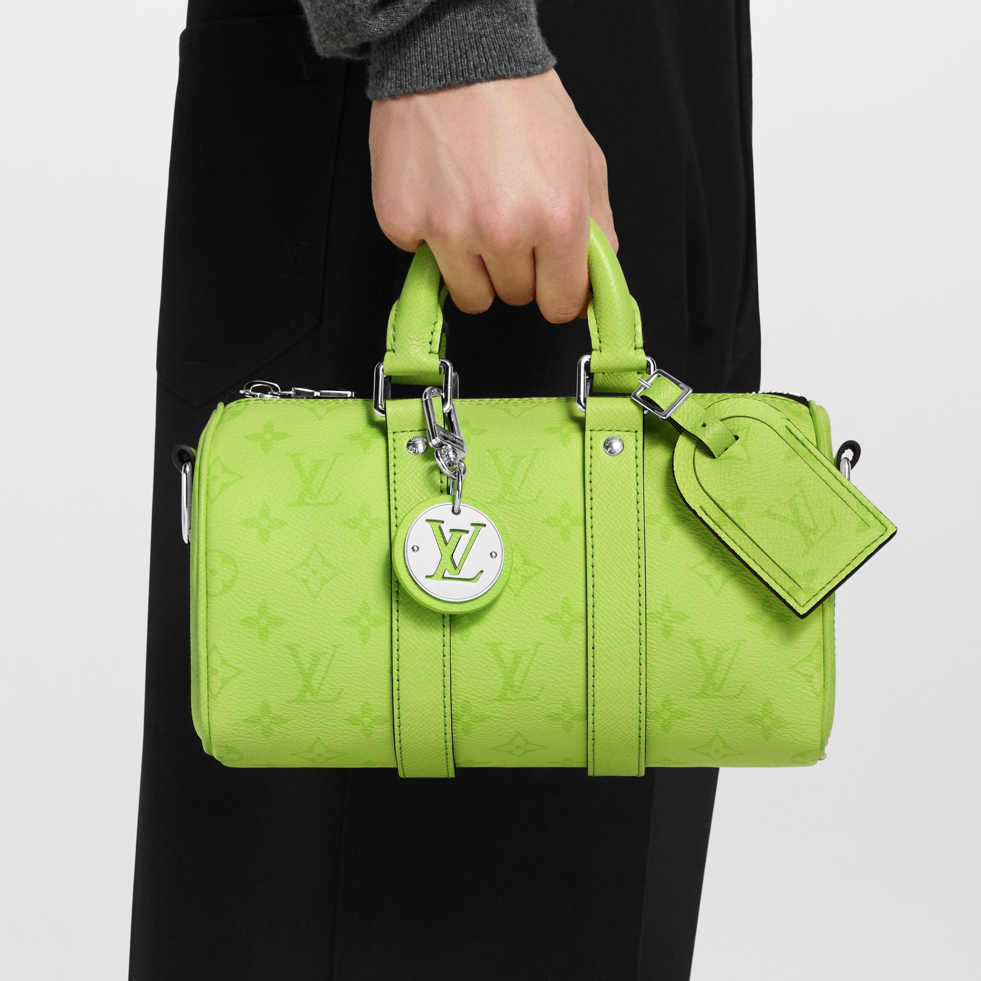 Louis Vuitton LVサークル キーリング バッグチャーム LV Circle Key Holder and Bag Charm S00 - Men - Accessories | LOUIS